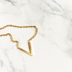 otien-bransoletka-zlota-prezent-literka-v-2b