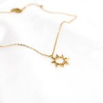 naszyjnik-slonce-wisiorek-znaczenie-otien-zloty-2